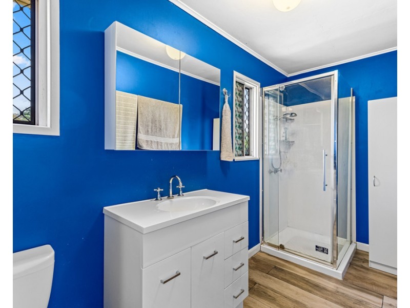 31 Peters Road, Meringandan West QLD 4352