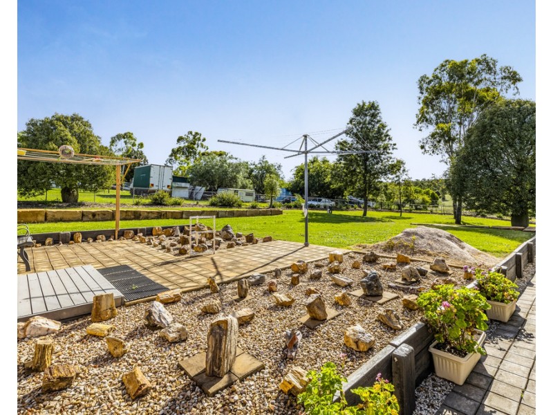 31 Peters Road, Meringandan West QLD 4352