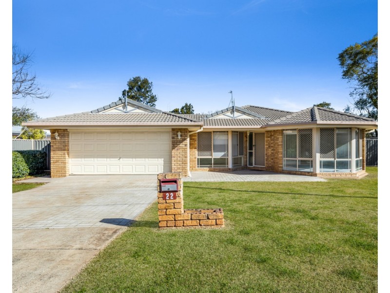 22 Cooper Street, Pittsworth QLD 4356