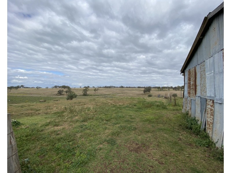 44 Whittaker Road, Southbrook QLD 4363