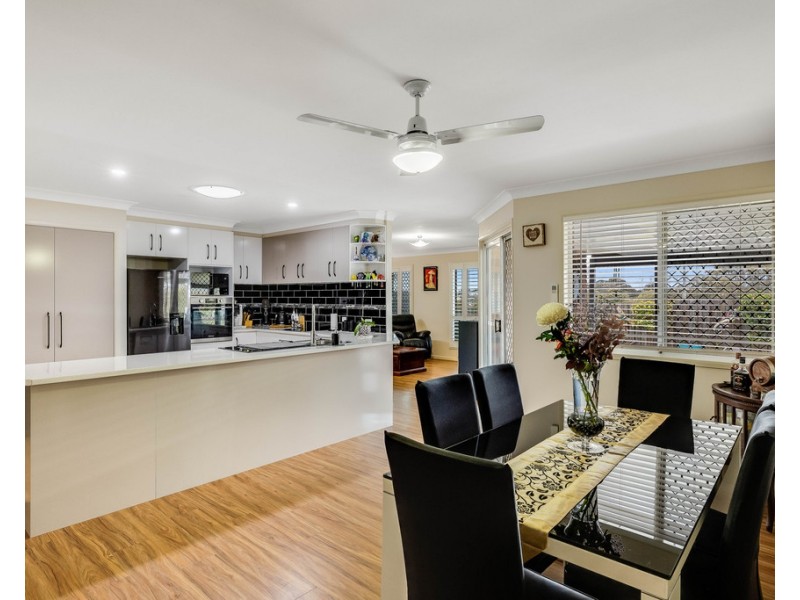 8 Fern Drive, Kearneys Spring QLD 4350