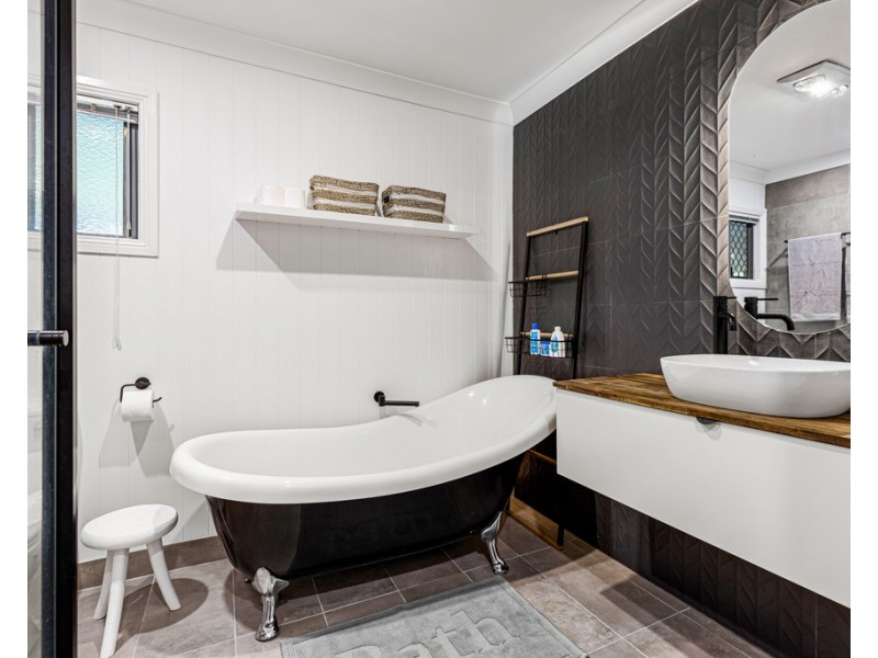 22 Loveday Street, Rangeville QLD 4350