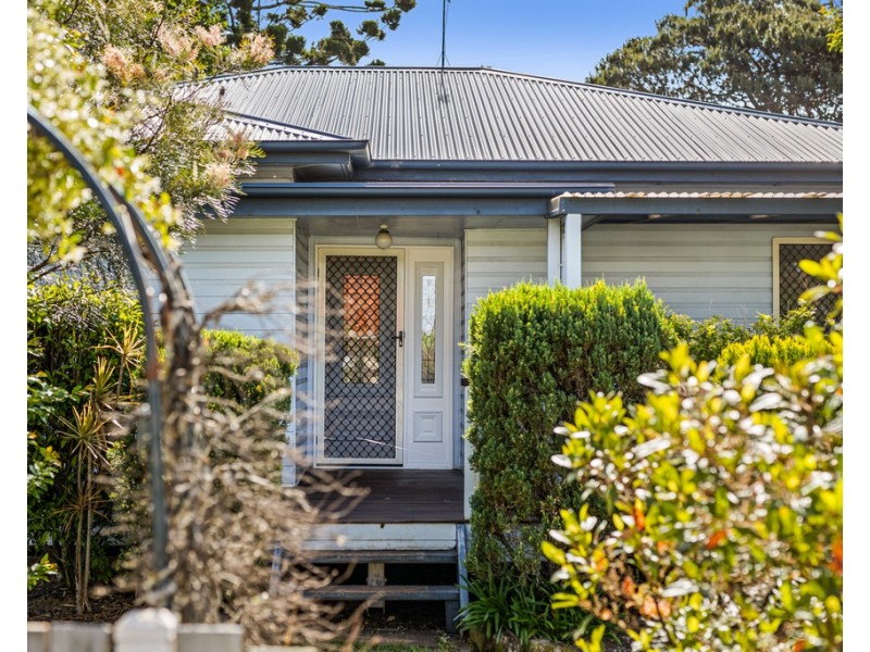 5 Lloyd Street, Harristown QLD 4350