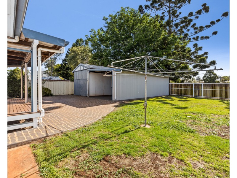 5 Lloyd Street, Harristown QLD 4350