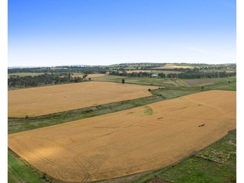 377 Athol School Road, Athol QLD 4350