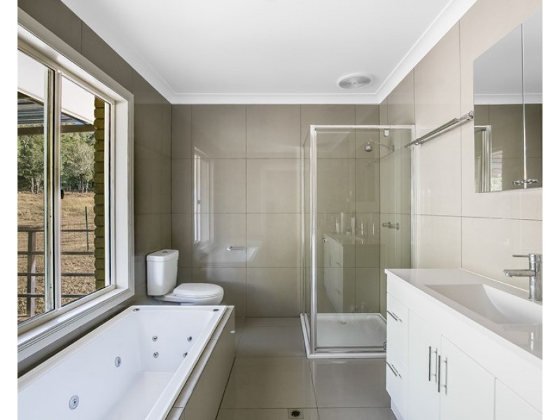 52 Higgins Road, Blanchview QLD 4352
