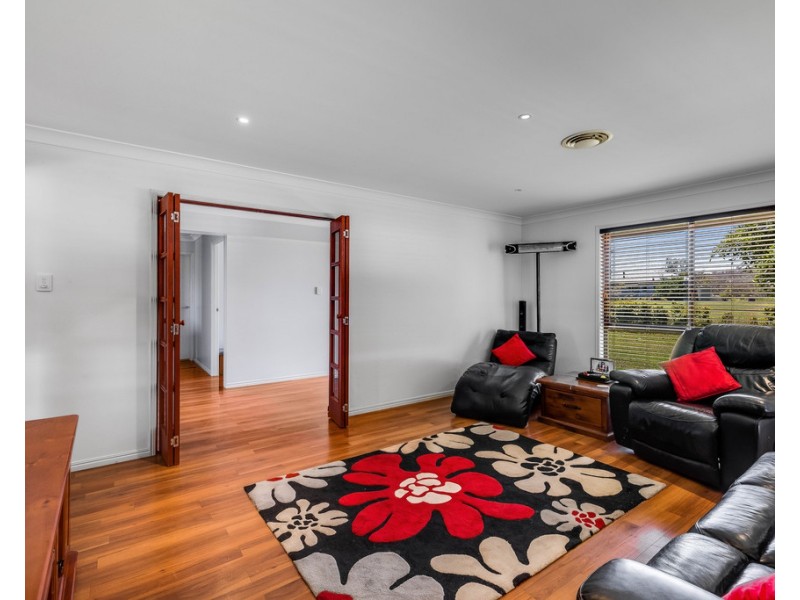 32 Hick Road, Greenmount East QLD 4359