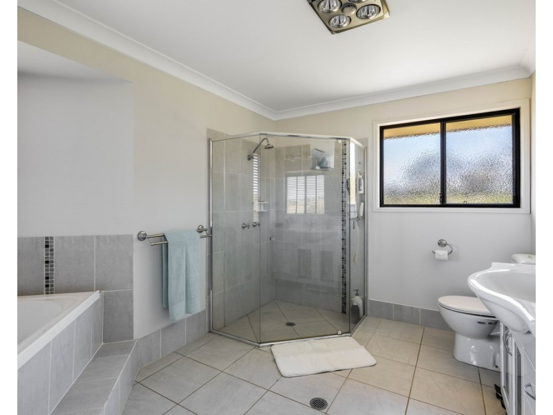 32 Hick Road, Greenmount East QLD 4359