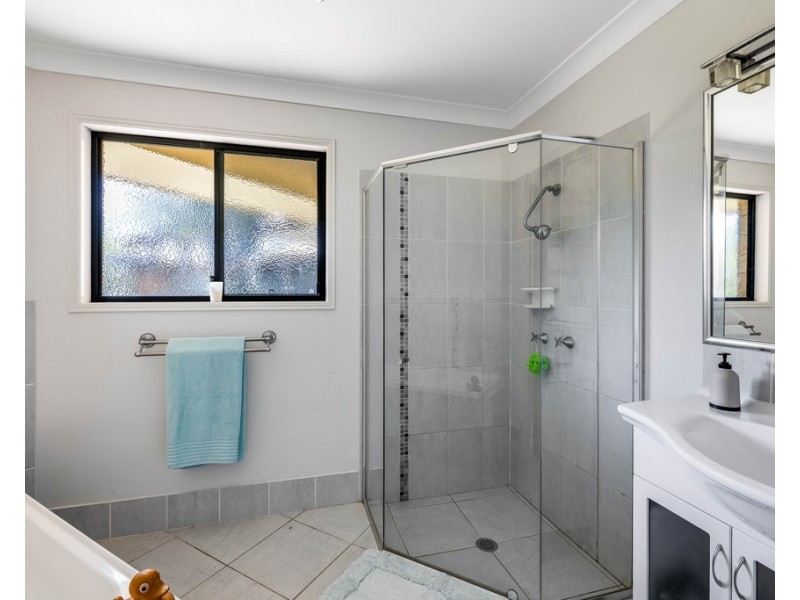 32 Hick Road, Greenmount East QLD 4359