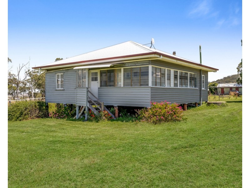 32 Hick Road, Greenmount East QLD 4359