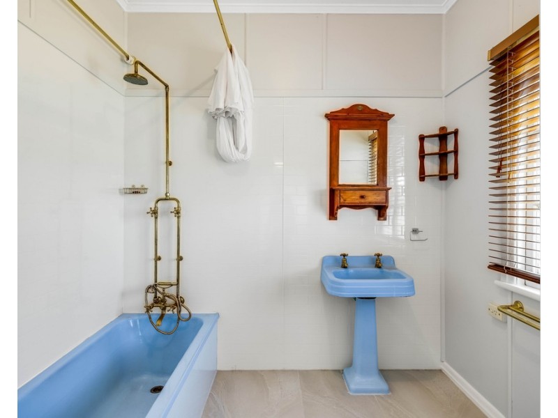 32 Hick Road, Greenmount East QLD 4359