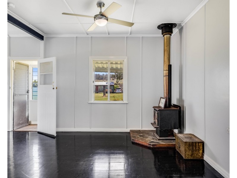 32 Hick Road, Greenmount East QLD 4359