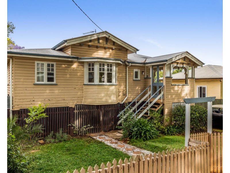 18 Boulton Terrace, Toowoomba City QLD 4350