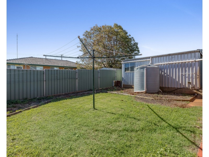 15 Erin Street, Wilsonton QLD 4350