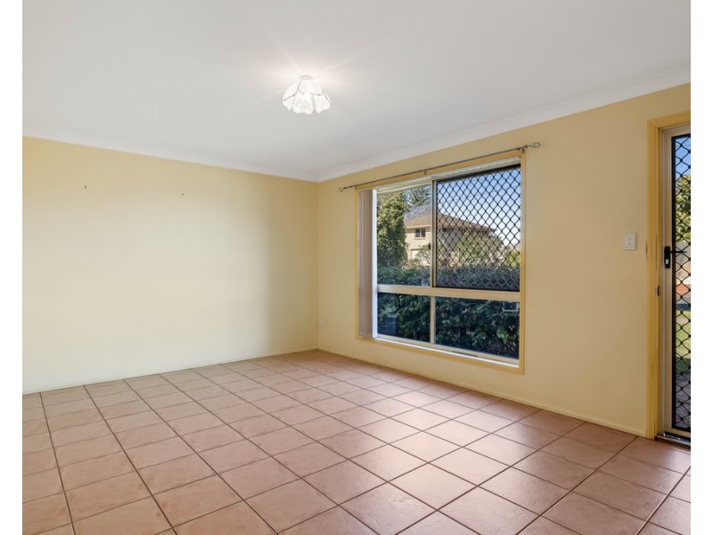 15 Erin Street, Wilsonton QLD 4350