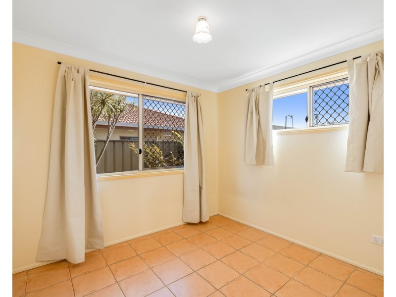 15 Erin Street, Wilsonton QLD 4350