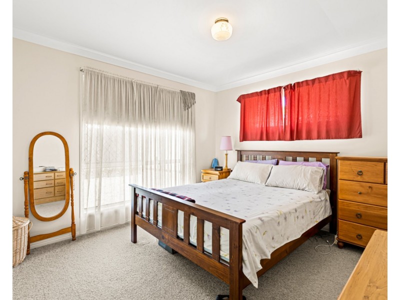 33 Creedon Drive, Kearneys Spring QLD 4350