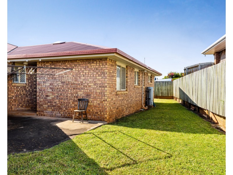 33 Creedon Drive, Kearneys Spring QLD 4350