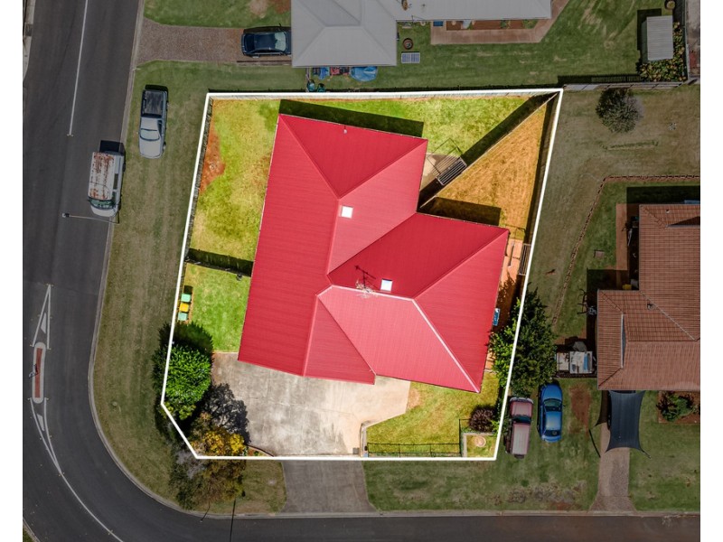 33 Creedon Drive, Kearneys Spring QLD 4350