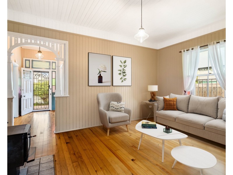 194 South Street, Centenary Heights QLD 4350