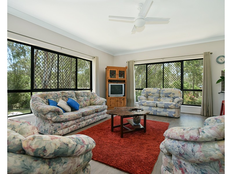 21 Lancaster Court, Top Camp QLD 4350