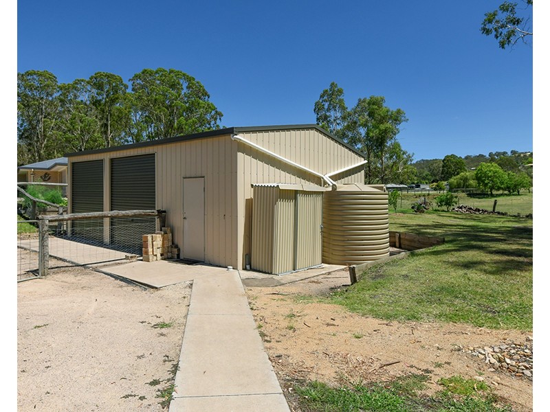 21 Lancaster Court, Top Camp QLD 4350