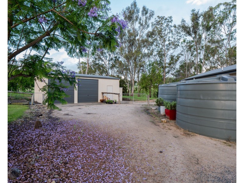 21 Lancaster Court, Top Camp QLD 4350