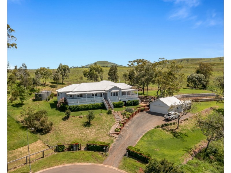 2 Saintly Place, Hodgson Vale QLD 4352