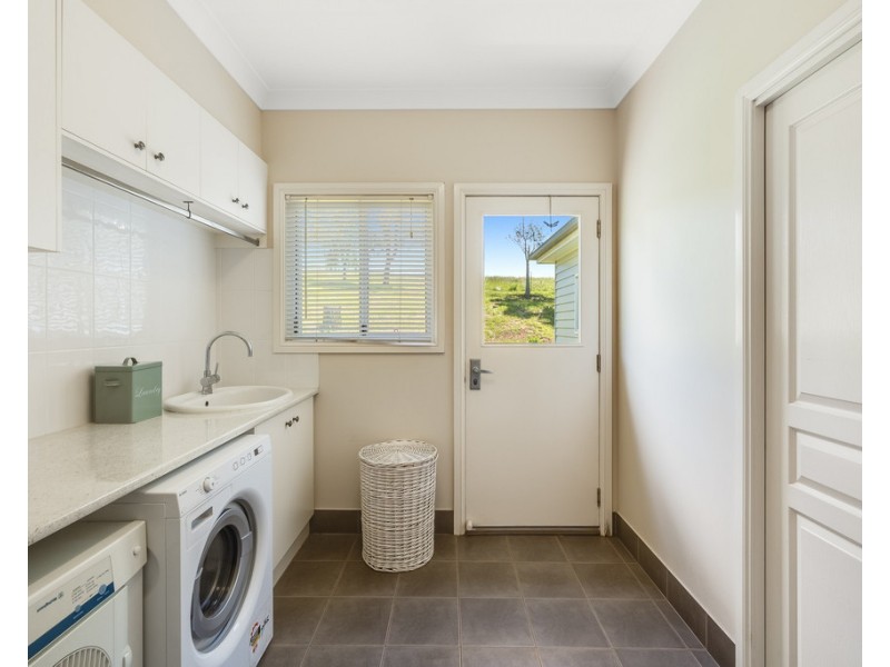 2 Saintly Place, Hodgson Vale QLD 4352