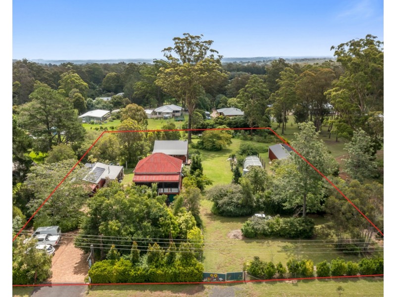 8588 New England Highway, Hampton QLD 4352