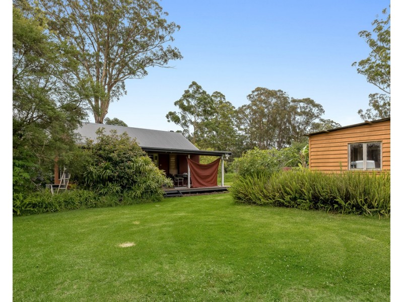 8588 New England Highway, Hampton QLD 4352