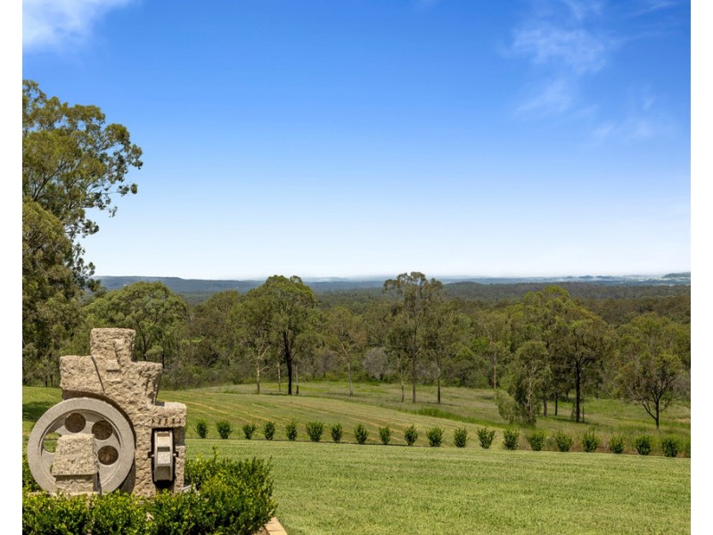 269 Jones Road, Withcott QLD 4352