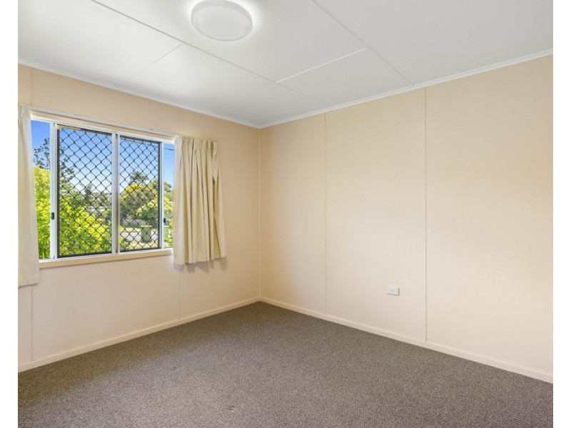 35 Toowoomba Road, Oakey QLD 4401