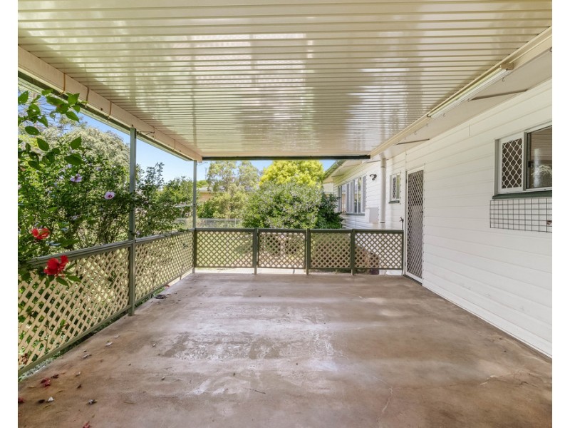 35 Toowoomba Road, Oakey QLD 4401