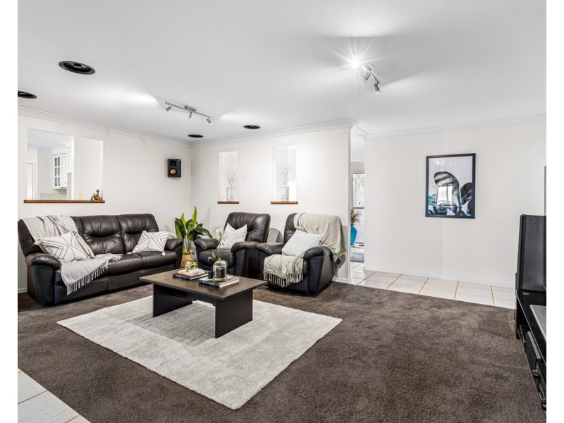 10 Collingwood Close, Middle Ridge QLD 4350