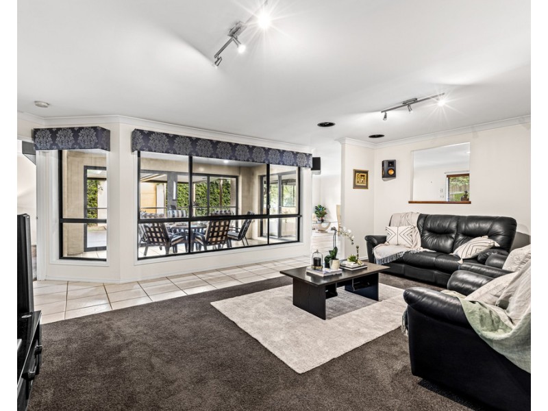10 Collingwood Close, Middle Ridge QLD 4350