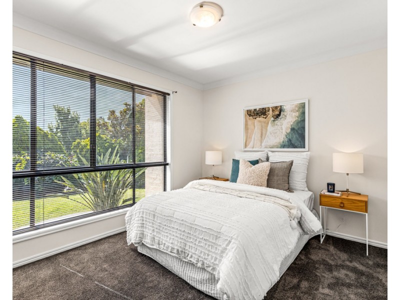 10 Collingwood Close, Middle Ridge QLD 4350