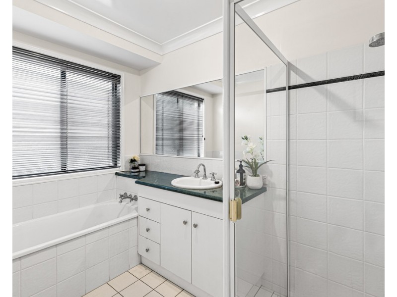 10 Collingwood Close, Middle Ridge QLD 4350