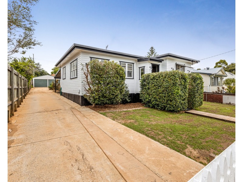 4 Beirne Street, South Toowoomba QLD 4350
