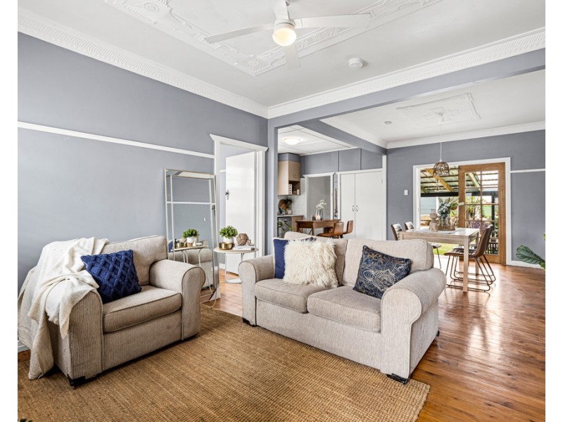 4 Beirne Street, South Toowoomba QLD 4350