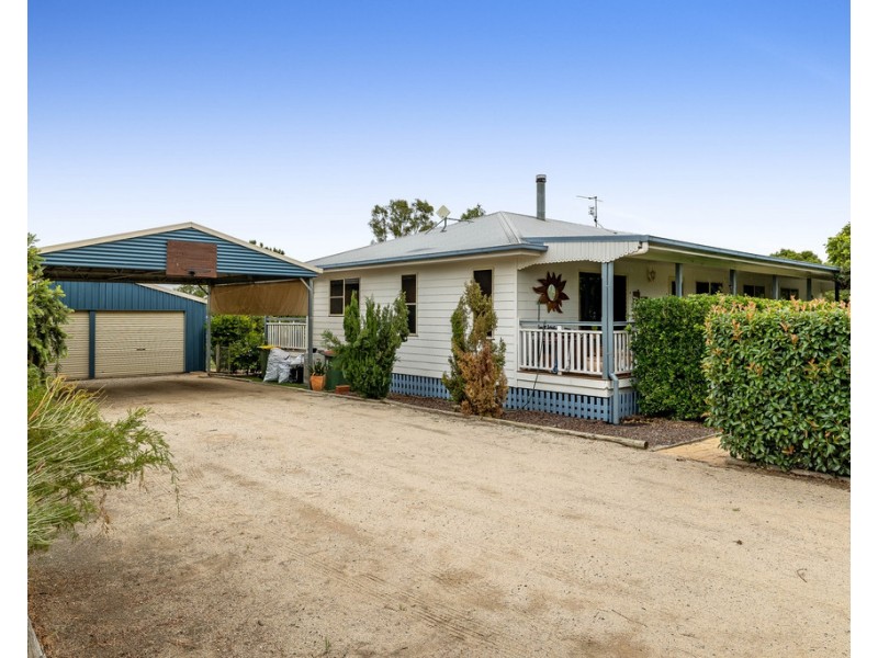 9 Jackson Street, Nobby QLD 4360