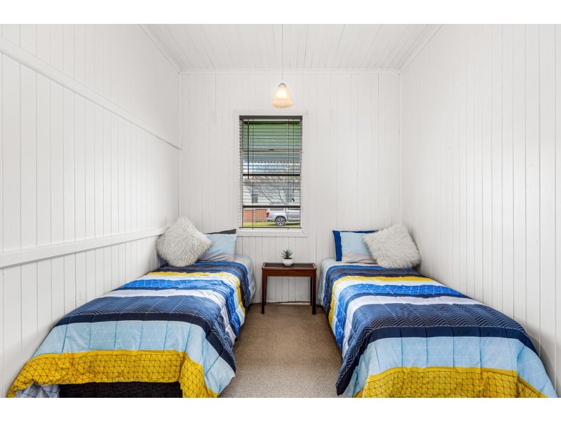 4 Aland Street, South Toowoomba QLD 4350