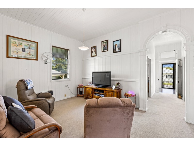 4 Aland Street, South Toowoomba QLD 4350