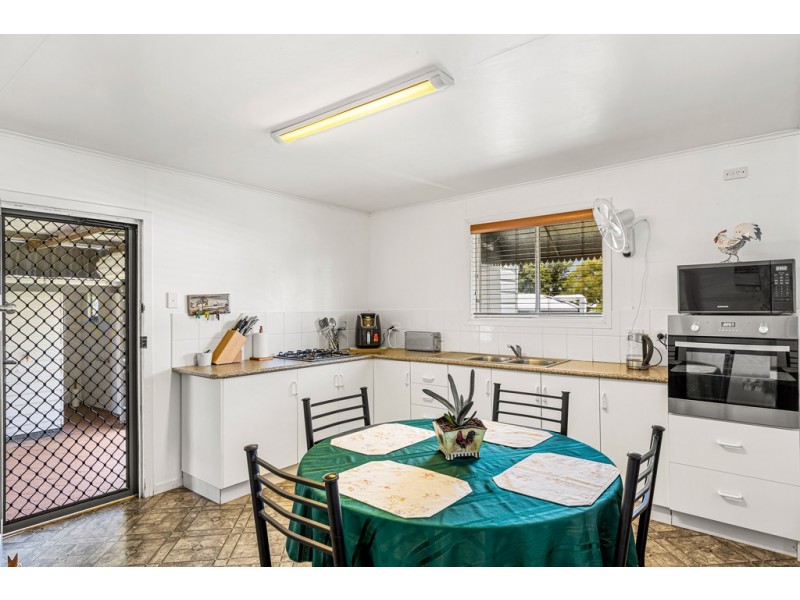 4 Aland Street, South Toowoomba QLD 4350