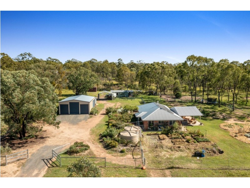18 Keats Road, Goombungee QLD 4354