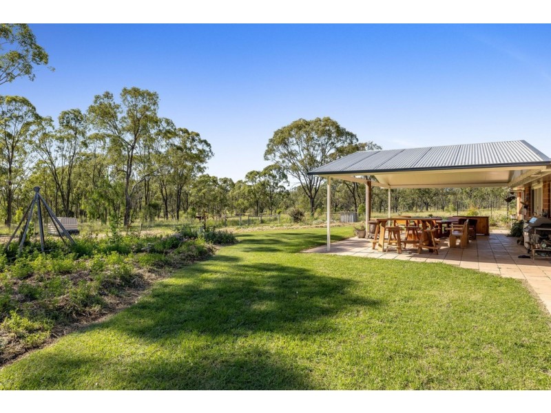 18 Keats Road, Goombungee QLD 4354