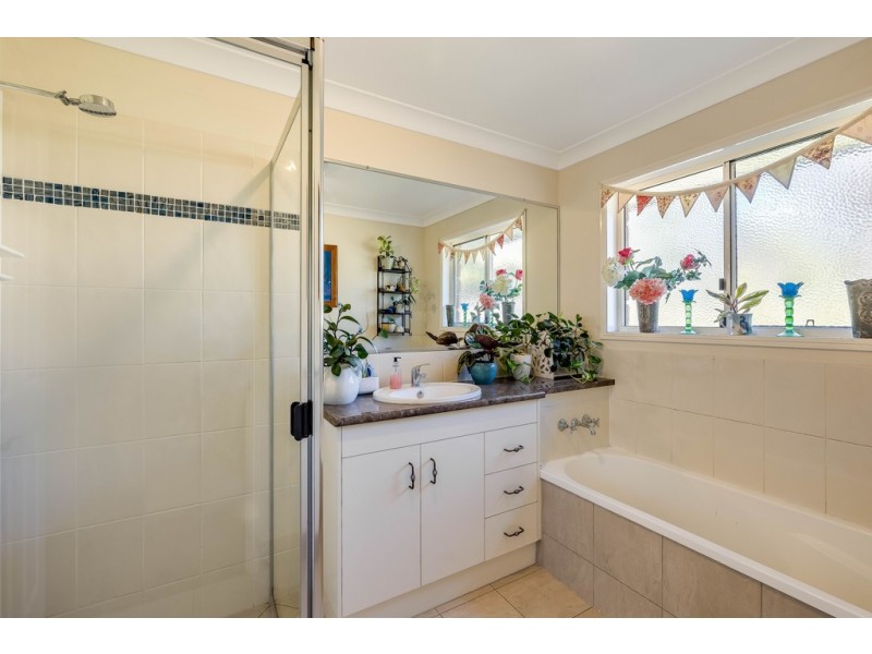 18 Keats Road, Goombungee QLD 4354