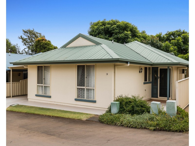 Unit 9, 303 Spring Street, Kearneys Spring QLD 4350