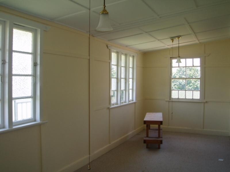 16 Helen Street, Newtown QLD 4305