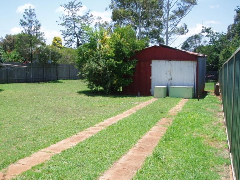 16 Helen Street, Newtown QLD 4305